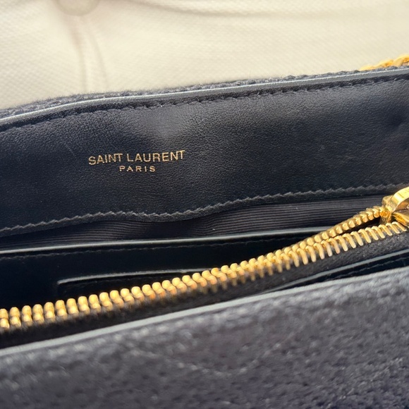Yves Saint Laurent Quilted LouLou Shoulder Bag with Gold Hardware Genuine - Picture 8 of 12